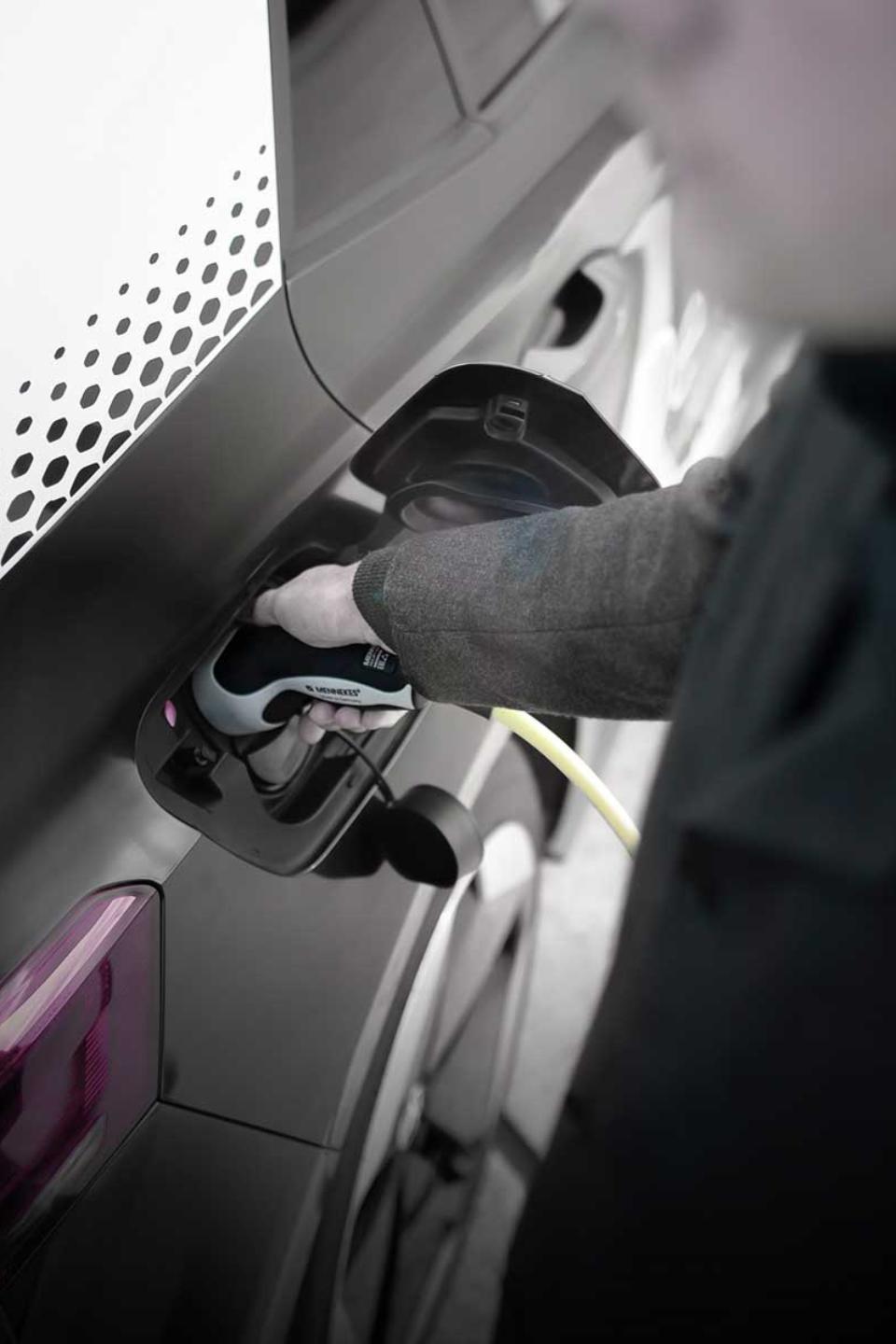 Options of fuel and lubrication